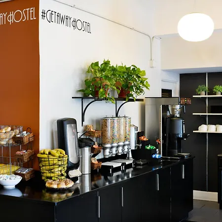 Chicago Getaway Hostel-2